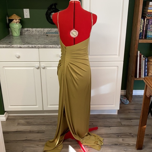 BCBG MAX AZRIA gown - Picture 2 of 4